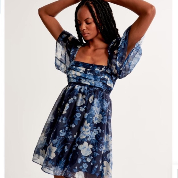 Abercrombie & Fitch Dresses & Skirts - Abercrombie and Fitch Dress